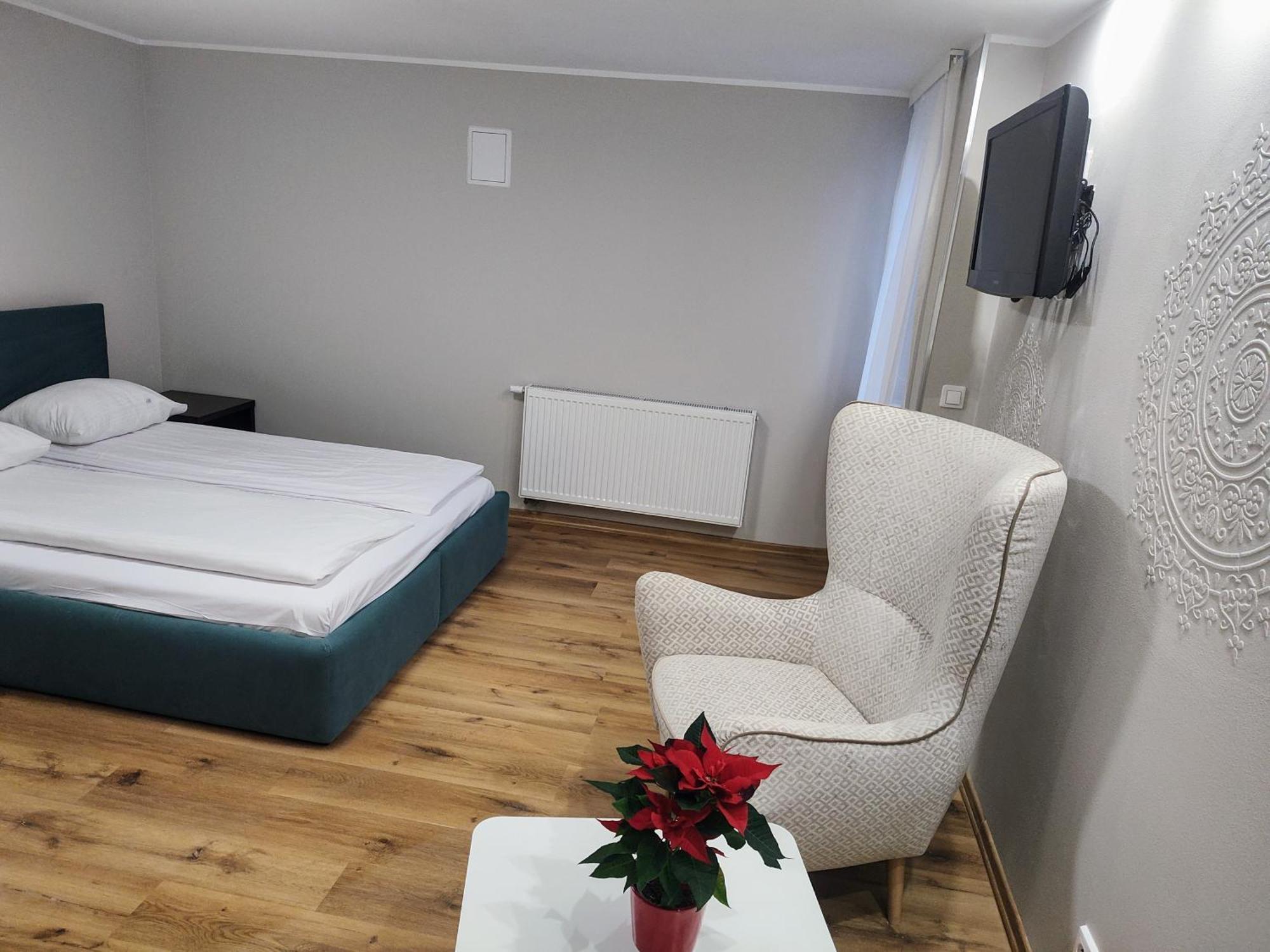 Boutique Hotel'S III Pilsudskiego Lodz  Ngoại thất bức ảnh