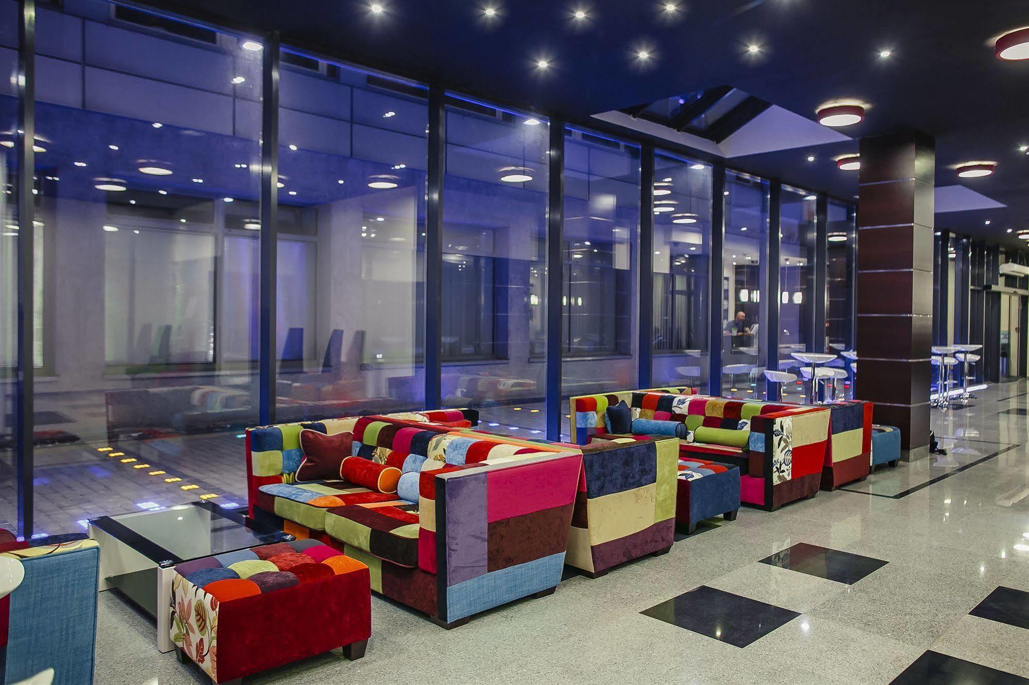 Boutique Hotel'S III Pilsudskiego Lodz  Ngoại thất bức ảnh