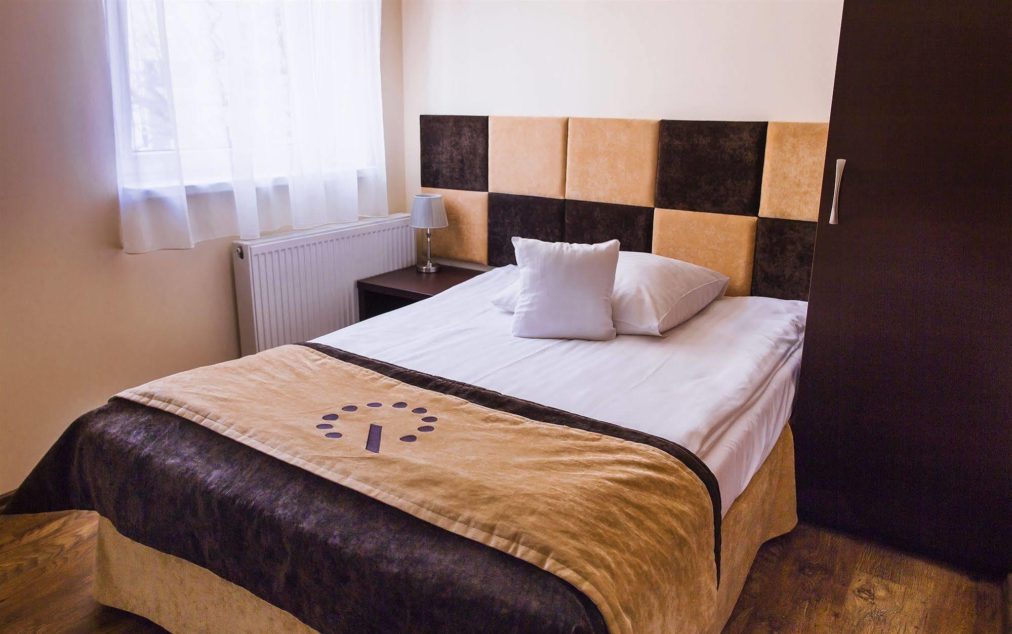 Boutique Hotel'S III Pilsudskiego Lodz  Ngoại thất bức ảnh